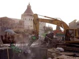 1 июля в Назарет прибыли бульдозеры, и разрушение мечети началось. Как указывают власти, на этом месте будет сооружена большая площадь для всех жителей города - как мусульман, так и христиан