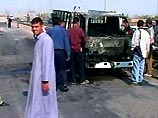 В пятницу иракские партизаны привели в действие взрывное устройство на шоссе в западном пригороде Багдада