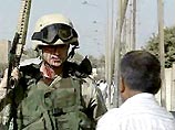 Еще один американец убит и один ранен в Тикрите, к северу от иракской столицы, в результате обстрела американского конвоя из гранатомета. Пострадавшие сразу были доставлены в близлежащий госпиталь, но жизнь одного из них спасти не удалось Еще один американец убит и один ранен в Тикрите, к северу от иракской столицы, в результате обстрела американского конвоя из гранатомета. Пострадавшие сразу были доставлены в близлежащий госпиталь, но жизнь одного из них спасти не удалось