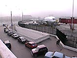 Сильный туман в Москве в субботу утром осложнил работу столичных аэропортов