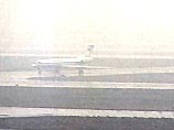 Из-за сильного тумана осложнилась работа аэропортов Москвы. Об этом в понедельник сообщили в диспетчерской службе Московского аэротранспортного узла