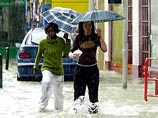 Небывалая жара во Франции сменилась ураганом - 3 погибли, 3 пропали без вести, 60 ранены Небывалая жара во Франции сменилась ураганом - 3 погибли, 3 пропали без вести, 60 ранены