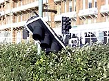 В Швейцарии - град размером с мяч для гольфа. Погибла женщина, ранены трое детей В Швейцарии - град размером с мяч для гольфа. Погибла женщина, ранены трое детей