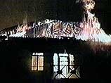 Прибывшие на место происшествия пожарные обнаружили, что горит деревянный дом - общежитие монахинь