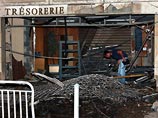 Шестнадцать человек получили ранения в результате двух взрывов, прогремевших минувшей ночью в нескольких метрах от зданий региональных управлений таможни и финансов в Ницце