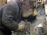 Сварщик провел сокращение штата по-своему - перерезал всех своих коллег Сварщик провел сокращение штата по-своему - перерезал всех своих коллег