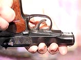 Милиционер случайно убил хулигана и застрелился Милиционер случайно убил хулигана и застрелился