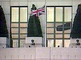Представитель министерства иностранных дел Великобритании отметил в данной связи, что 58-летний руководитель МI6 покинет свой пост в августе 2004 года