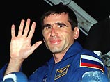 Церемония заочного бракосочетания 41-летнего космонавта с 26-летней гражданкой США российского происхождения Екатериной Дмитриевой пройдет 10 августа в одном из ресторанов Хьюстона