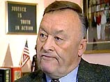 Бывший генерал КГБ Олег Калугин, проживающий в США и заочно приговоренный российским судом к тюремному заключению за государственную измену, получил американское гражданство Бывший генерал КГБ Олег Калугин, проживающий в США и заочно приговоренный российским судом к тюремному заключению за государственную измену, получил американское гражданство