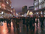 В массовых гуляньях в Москве участвовали 15 тысяч человек В массовых гуляньях в Москве участвовали 15 тысяч человек