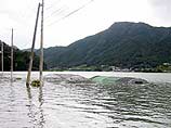 В Японии число жертв тайфуна "Этау" достигло 11 человек. В понедельник на северном острове Хоккайдо обнаружены тела двух человек