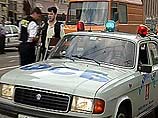 сотрудниками столичного УФСБ в ночь на пятницу были задержаны 'Жигули' голубого цвета. В салоне машины находились трое чеченцев: две женщины и мужчина. Все они были облачены в знаменитые уже 'пояса шахидов'