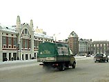 Как сообщает радиостанция "Эхо Москвы" со ссылкой на "ИТАР-ТАСС", в дома, которые не отапливались с сегодняшнего утра, возобновилась подача тепла, и люди теперь могут согреться Как сообщает радиостанция "Эхо Москвы" со ссылкой на "ИТАР-ТАСС", в дома, которые не отапливались с сегодняшнего утра, возобновилась подача тепла, и люди теперь могут согреться