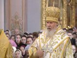 Патриарх Алексий II возглавил богослужение в храме Христа Спасителя
