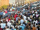 Майкл Блумберг призвал жителей города проявлять здравый смысл и вести себя осторожно, пока власти полностью не восстановят электроснабжение города Майкл Блумберг призвал жителей города проявлять здравый смысл и вести себя осторожно, пока власти полностью не восстановят электроснабжение города