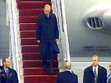 Из-за снегопада в Баку никто не был уверен, сможет ли приземлиться самолет Путина, и президент Азербайджана заметно нервничал