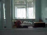 Мать 2-летнего малыша позвонила домой из палаты и сообщила о том, что во время ужина на дне тарелки с кашей, которую ел ребенок, были обнаружены шарики ртути Мать 2-летнего малыша позвонила домой из палаты и сообщила о том, что во время ужина на дне тарелки с кашей, которую ел ребенок, были обнаружены шарики ртути