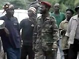 В минувшие выходные заключение мирного соглашения оказалась под угрозой после того, как главная повстанческая организация Объединенные либерийцы за примирение и демократию (ЛУРД) потребовала предоставить повстанцам ключевые посты в новом правительстве