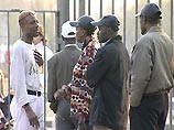 Африканские студенты, захватившие посольство в Москве, угрожают начать сухую голодовку Африканские студенты, захватившие посольство в Москве, угрожают начать сухую голодовку