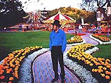 Майкл Джексон продает билеты на свое ранчо Neverland - по 5 тыс. долларов Майкл Джексон продает билеты на свое ранчо Neverland - по 5 тыс. долларов