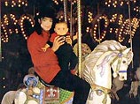 Майкл Джексон продает билеты на свое ранчо Neverland  - по 5 тыс. долларов