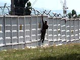 Как сообщили в ГУВД Московской области, побег был совершен в период с 11:00 до 13:00 Как сообщили в ГУВД Московской области, побег был совершен в период с 11:00 до 13:00