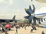 В Жуковском завершил свою работу шестой Международный авиакосмический салон МАКС-2003. Став рекордным по числу участников и посетителей и доходам, салон добился и максимальной финансовой отдачи
