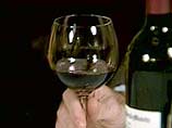 Ученые поняли, почему красное вино продлевает жизнь