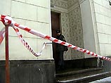 Жертвой неизвестных преступников стал 52-летний Вячеслав Антонюк, заместитель генерального директора Московского обувного объединения ЗАО "Фабрика имени Парижской коммуны". Жертвой неизвестных преступников стал 52-летний Вячеслав Антонюк, заместитель генерального директора Московского обувного объединения ЗАО "Фабрика имени Парижской коммуны".