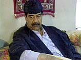 По данным телеканала, Саддама Хусейна видели в нескольких местах в Мосуле, он даже зашел в поликлинику и попросил врача осмотреть его. Вид у него при этом был "нездоровый и не очень бодрый"