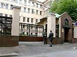 Несмотря на решение афинского суда освободить предпринимателя Владимира Гусинского под залог, Россия не откажется от его экстрадиции
