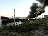 2000 тонн нефти постепенно выгорели, крупные очаги возгорания на танкере в понедельник утром были погашены