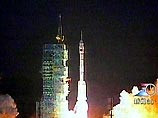 В Китае запущен космический корабль "Шень жоу", что по-русски означает "Корабль Бога". Сообщается, что на орбите он пробудет несколько дней