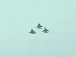 Самолеты F-15 ВВС Израиля совершили мемориальный полет над "Освенцимом" Самолеты F-15 ВВС Израиля совершили мемориальный полет над "Освенцимом"