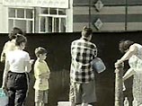 Во Владивостоке водопроводную воду продают по 10 рублей за литр Во Владивостоке водопроводную воду продают по 10 рублей за литр