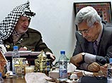Премьер требовал передать ему все полномочия в сфере безопасности и в административных вопросах, с чем глава Палестинской национальной администрации не соглашается Премьер требовал передать ему все полномочия в сфере безопасности и в административных вопросах, с чем глава Палестинской национальной администрации не соглашается