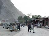 В приграничном с Афганистаном автономном районе Дир молнии убили 15 человек, находившихся в собственных жилищах. Такие же трагедии произошли и в соседнем районе Гандергар, где еще в двух домах от молний погибли 11 жителей