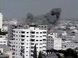 Палестинские источники сообщили, что израильские самолеты нанесли очередной ракетный удар в городе Газа. Очевидцы говорят о двух взрывах