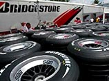 На фабрике по производству автомобильных покрышек Bridgestone в Японии бушует сильнейший пожар На фабрике по производству автомобильных покрышек Bridgestone в Японии бушует сильнейший пожар