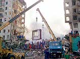 В результате теракта, который был осуществлен в 23:58, были полностью уничтожены две секции 9-этажного панельного жилого дома номер 19