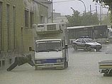 Неаполь и его окрестности затоплены проливным дождем, есть погибшие и раненые Неаполь и его окрестности затоплены проливным дождем, есть погибшие и раненые