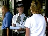 Список сексуальных нарушителей (Sex offenders' register) в Британии составляется уже три года. Лица, внесенные в него, обязаны постоянно информировать полицию о характере своей деятельности и передвижениях. Им также запрещено работать с детьми Список сексуальных нарушителей (Sex offenders' register) в Британии составляется уже три года. Лица, внесенные в него, обязаны постоянно информировать полицию о характере своей деятельности и передвижениях. Им также запрещено работать с детьми