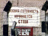 Вместо того, чтобы служить Родине, он ухаживал за скотиной у фермера, которому был "сдан в аренду" вышестоящим руководством Вместо того, чтобы служить Родине, он ухаживал за скотиной у фермера, которому был "сдан в аренду" вышестоящим руководством