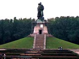 1 октября будет демонтирована статуя советского солдата в Трептов-парке
