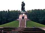 1 октября будет демонтирована статуя советского солдата в Трептов-парке 1 октября будет демонтирована статуя советского солдата в Трептов-парке