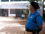 В Бангладеш с работы выгоняют толстых полицейских