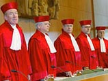 Судьи сочли, что в задачу административных органов не входит выбор между обязанностью государства соблюдать нейтралитет и основополагающим правом гражданина на религиозную свободу Судьи сочли, что в задачу административных органов не входит выбор между обязанностью государства соблюдать нейтралитет и основополагающим правом гражданина на религиозную свободу