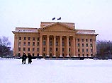 Как утверждает корреспондент программы НТВ "Криминал", криминальная обстановка в Тюменской области обостряется каждый раз с приближением губернаторских выборов. Как утверждает корреспондент программы НТВ "Криминал", криминальная обстановка в Тюменской области обостряется каждый раз с приближением губернаторских выборов.