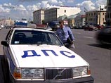 Столичная ГИБДД ведет поиск водителя, сбившего коляску с ребенком Столичная ГИБДД ведет поиск водителя, сбившего коляску с ребенком